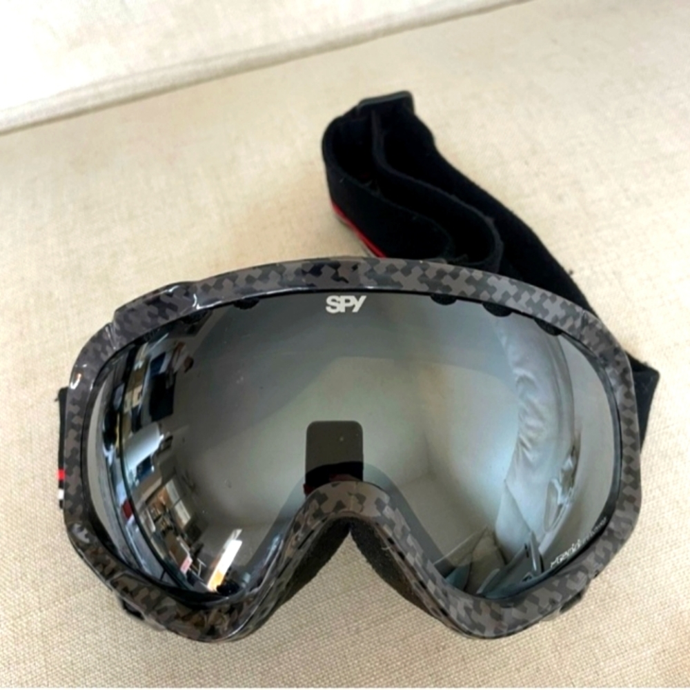 SPY snow goggles